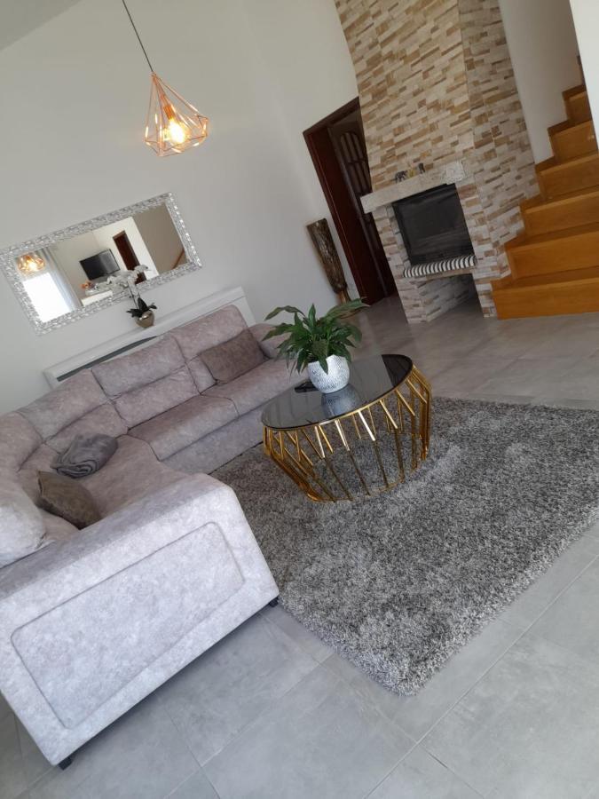 Casa Do Martins Villa เอสโปเซนเด ภายนอก รูปภาพ